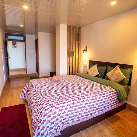 Monratino Himadrie -2 Mins Walk From Mall Road - All Rooms Have Kanchenjunga Mountain View Dardżyling Zewnętrze zdjęcie