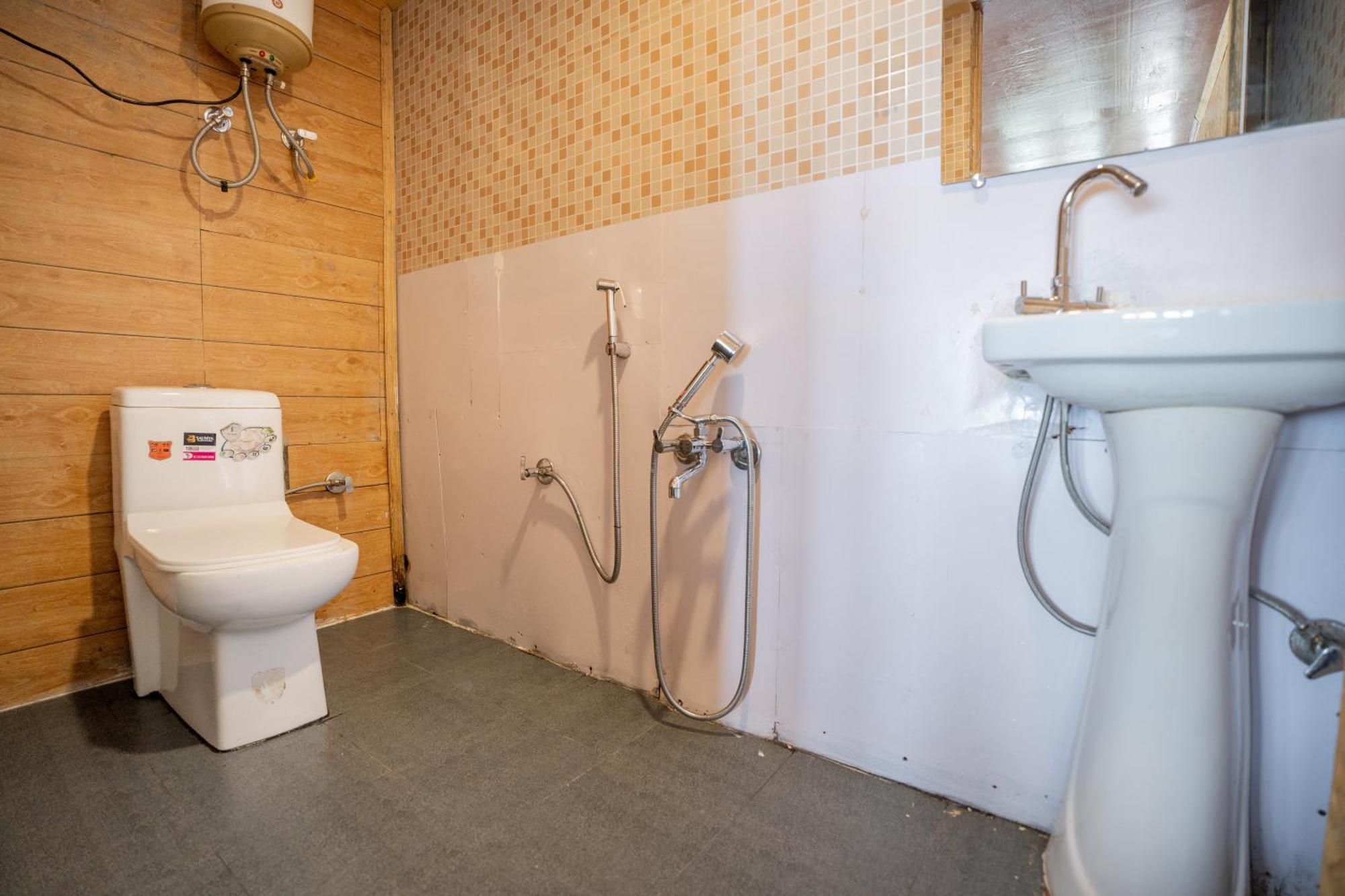 Monratino Himadrie -2 Mins Walk From Mall Road - All Rooms Have Kanchenjunga Mountain View Dardżyling Zewnętrze zdjęcie