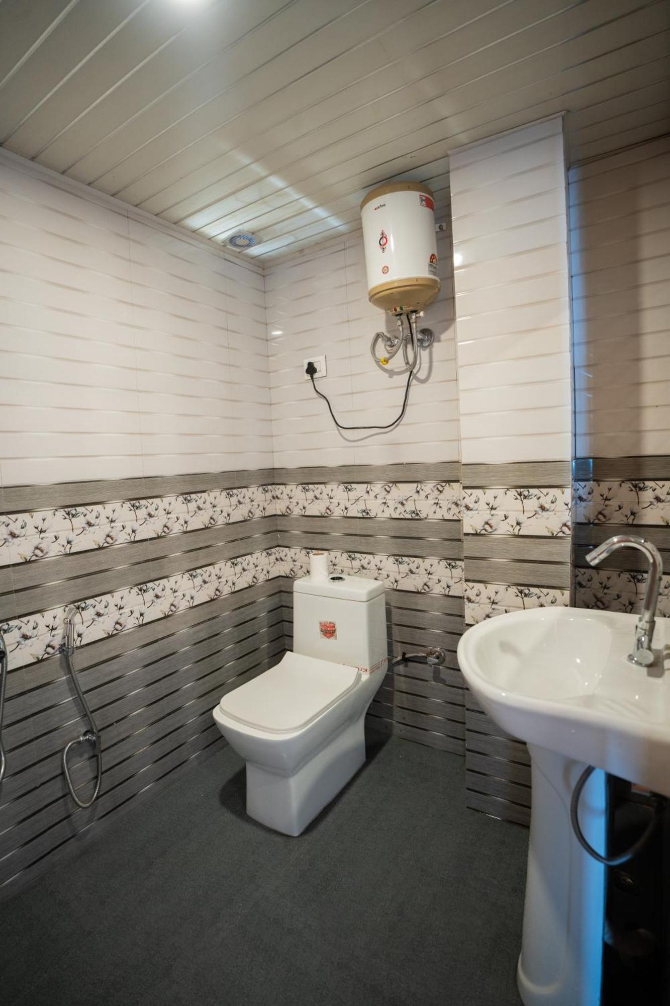 Monratino Himadrie -2 Mins Walk From Mall Road - All Rooms Have Kanchenjunga Mountain View Dardżyling Zewnętrze zdjęcie