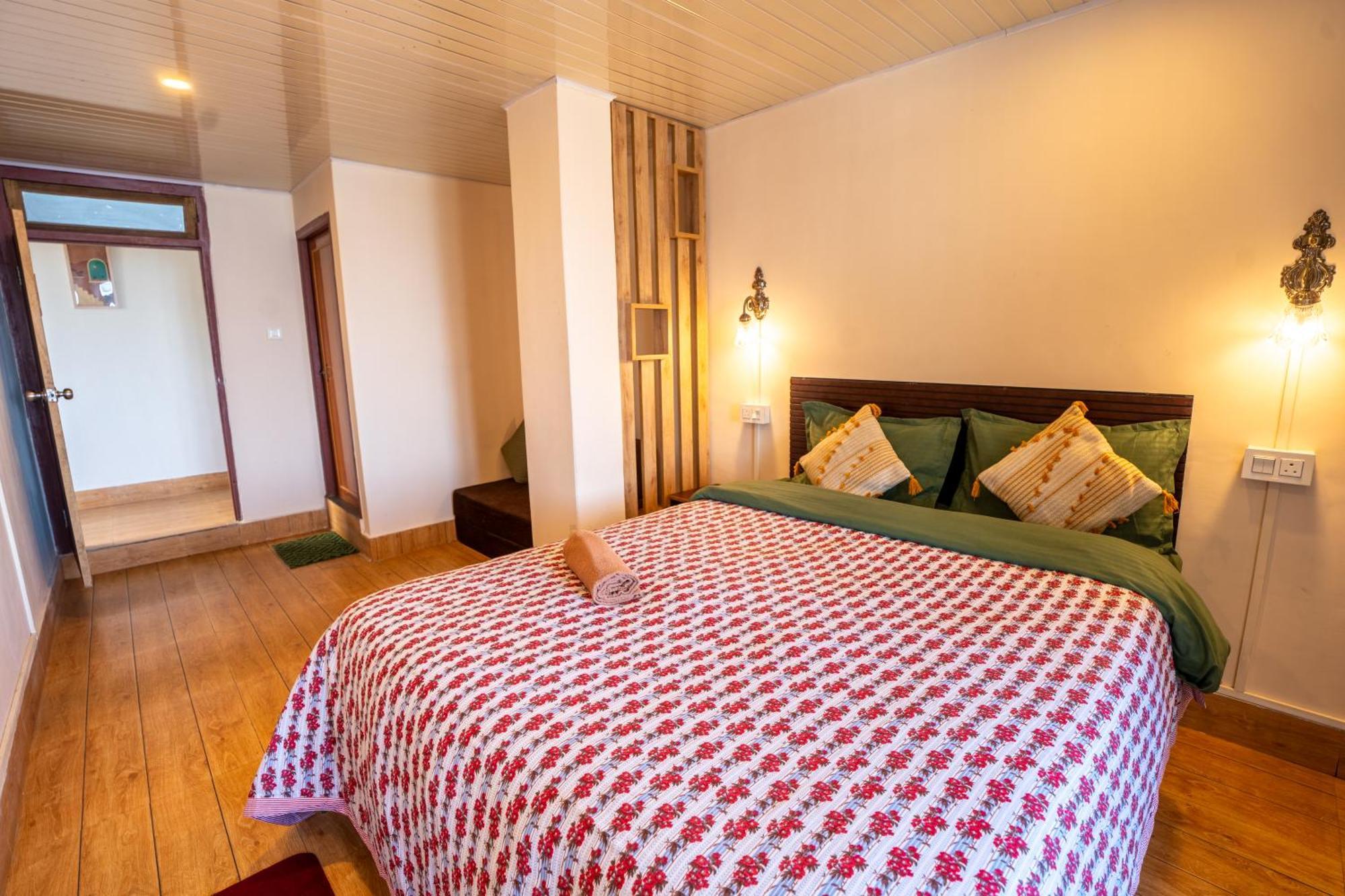 Monratino Himadrie -2 Mins Walk From Mall Road - All Rooms Have Kanchenjunga Mountain View Dardżyling Zewnętrze zdjęcie