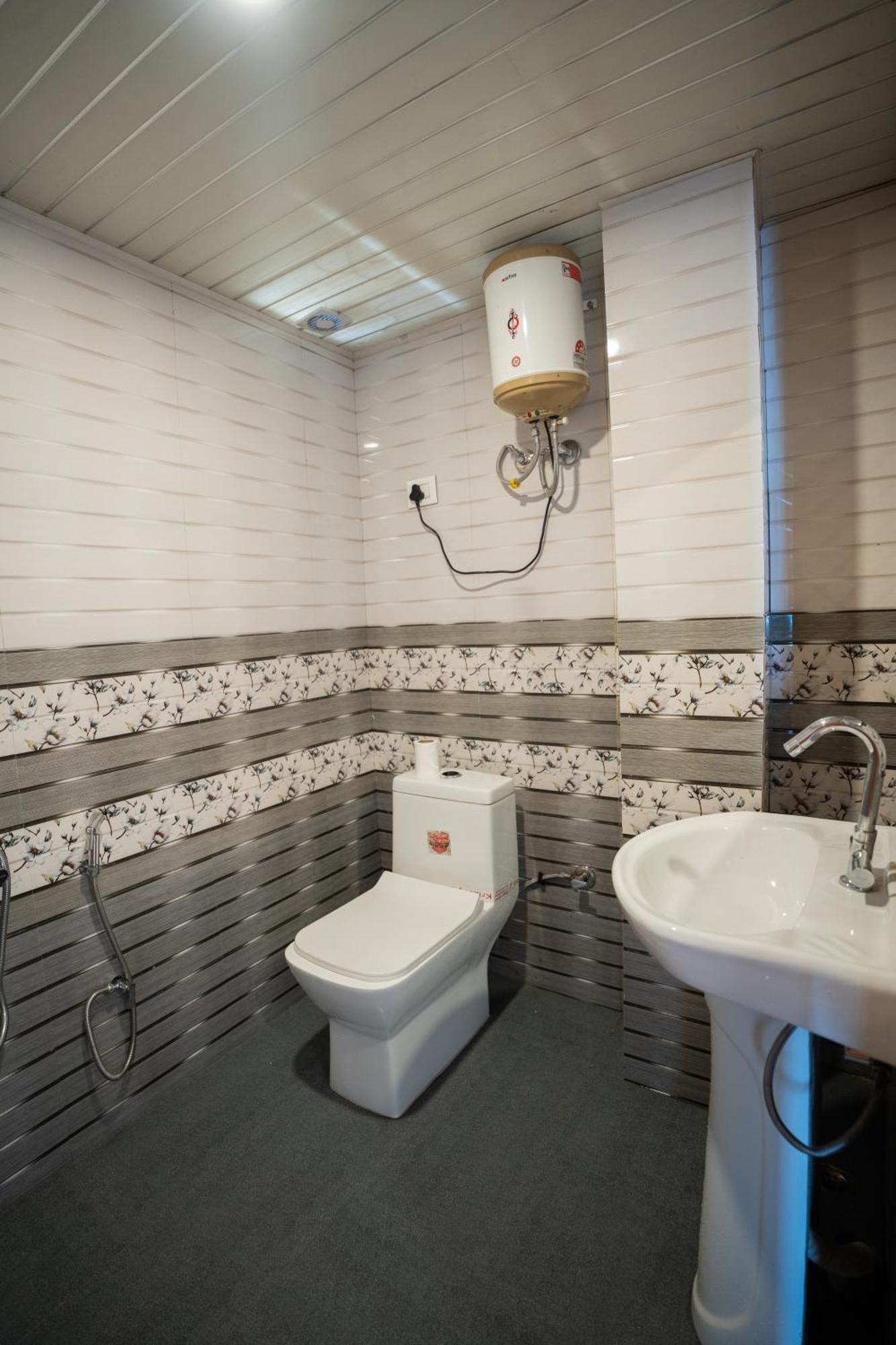 Monratino Himadrie -2 Mins Walk From Mall Road - All Rooms Have Kanchenjunga Mountain View Dardżyling Zewnętrze zdjęcie